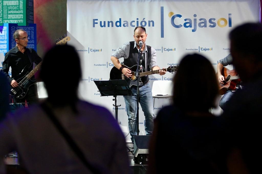 Concierto de 'The Promised Band' en el patio de la Fundación Cajasol con motivo de la Noche en Blanco Sevilla 2018