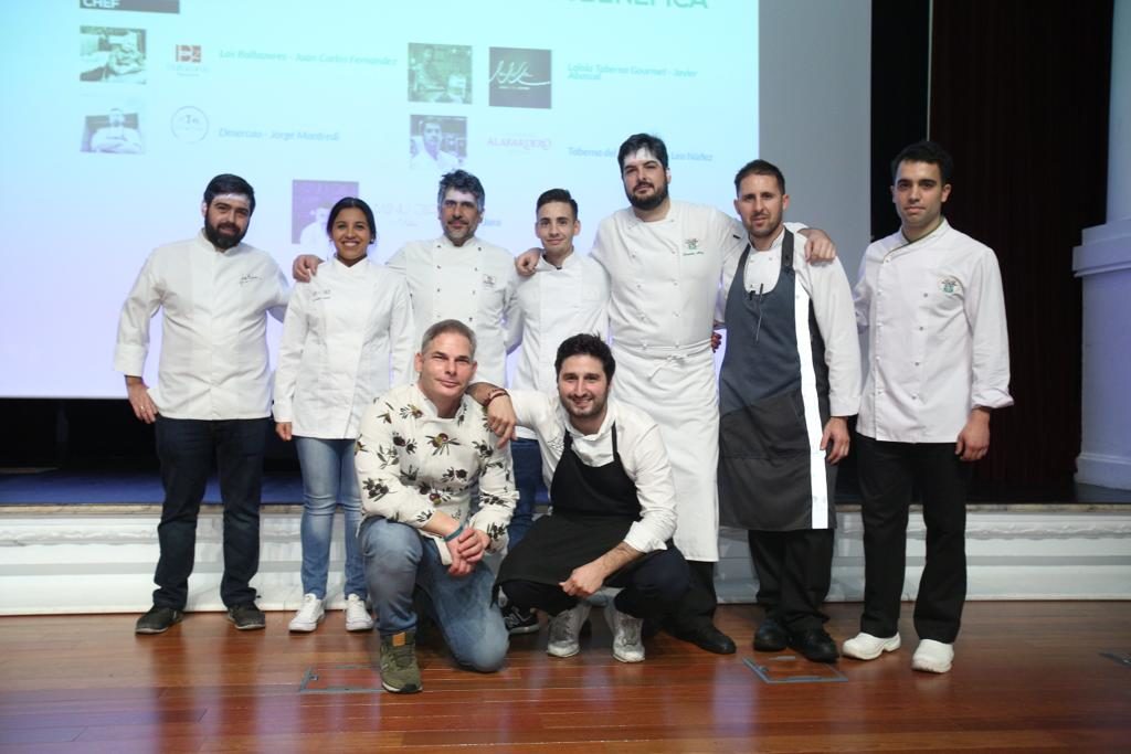 Grupos de chefs y cocineros que asistieron en el cocktail benéfico de la VI Gala Andaluces Compartiendo