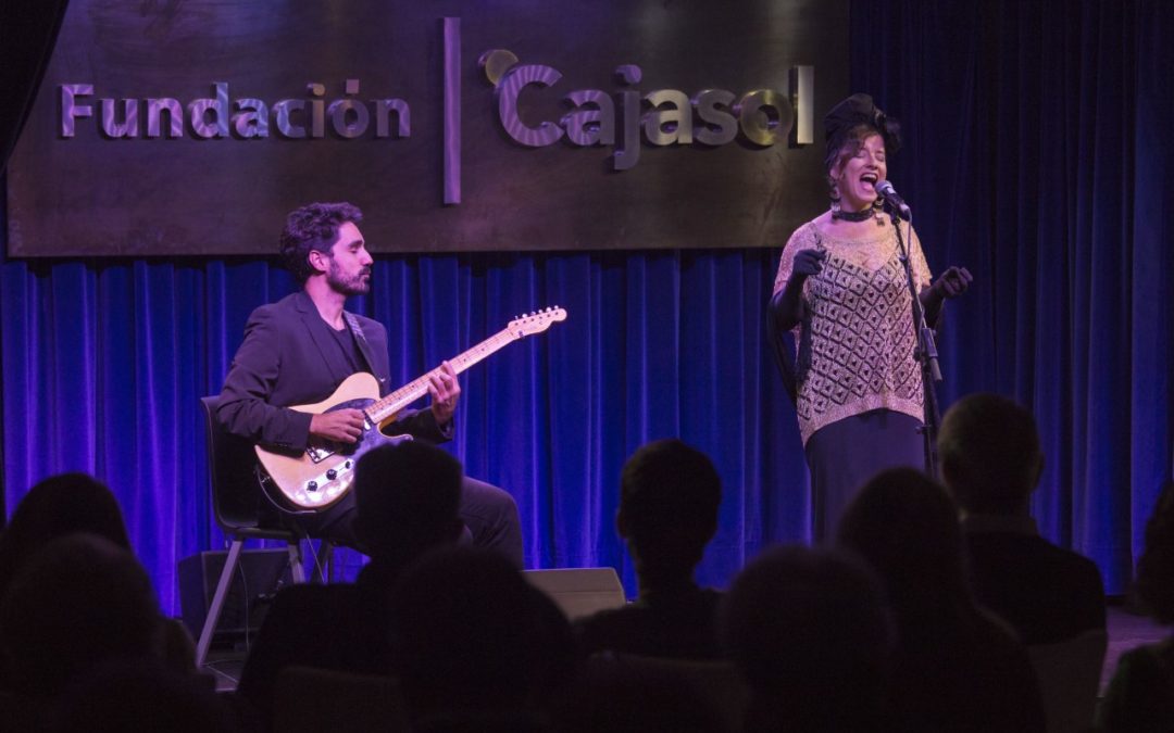 Concierto de Amarela Jazz Dúo en la sede de la Fundación Cajasol en Huelva