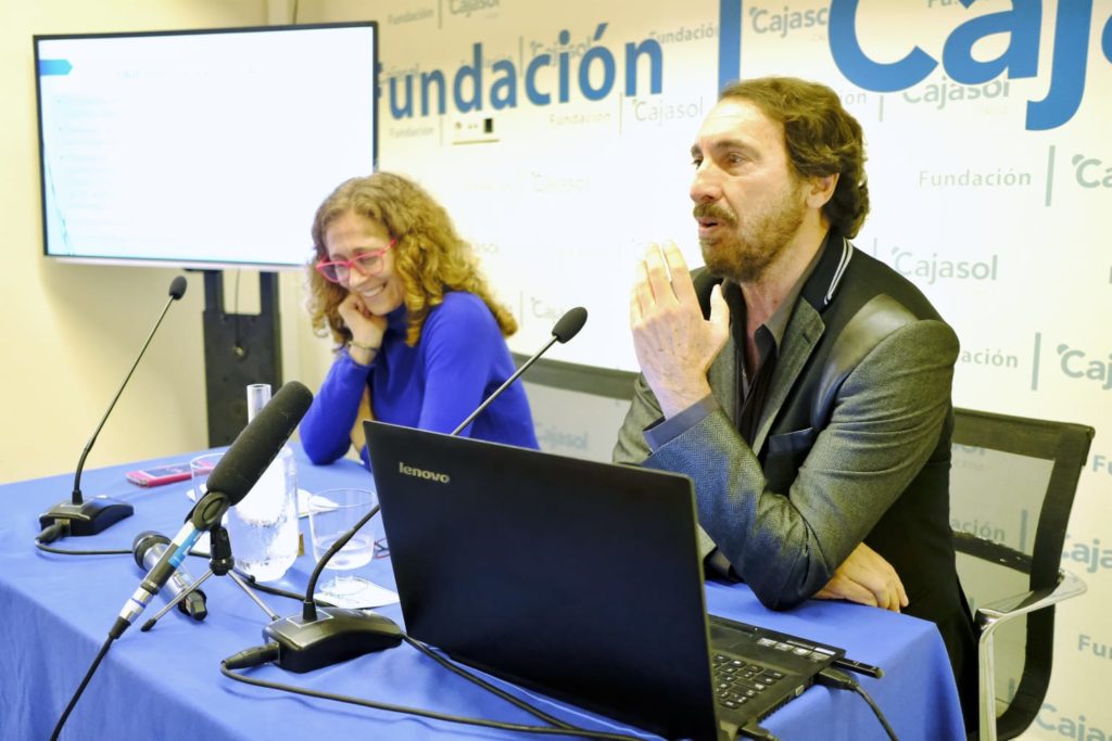 Miguel Casas, durante su ponencia en la jornada sobre lingüística en Cádiz