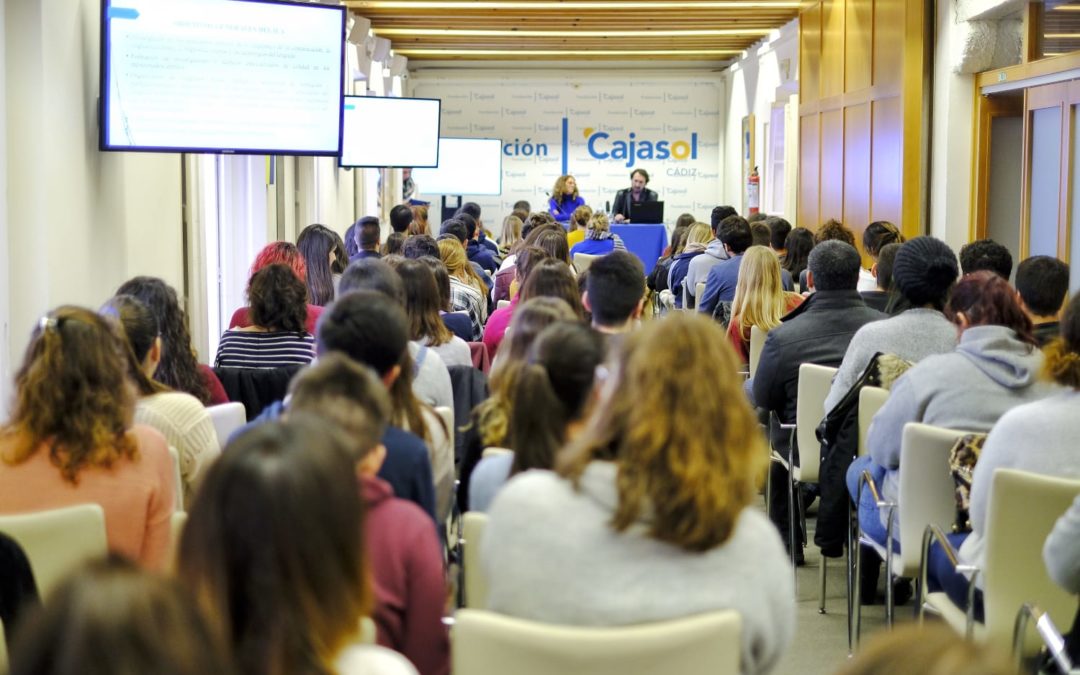 La Fundación Cajasol colabora en la divulgación de la lingüística con la jornada ‘Las ciencias del lenguaje al alcance de todos’