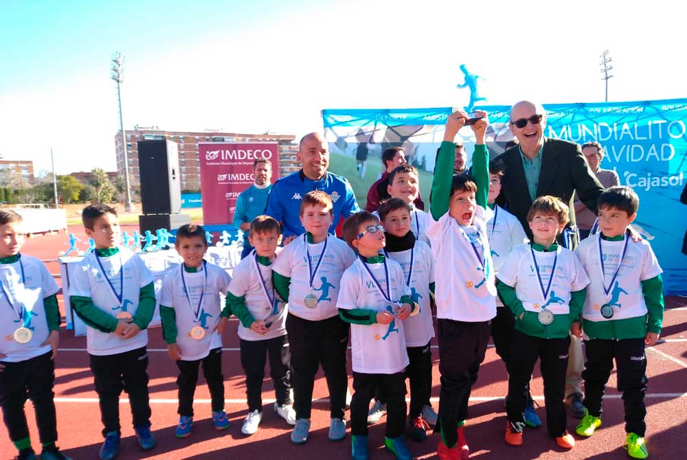 Más de 250 niños en el VII Mundialito de la Fundación Cajasol en Córdoba