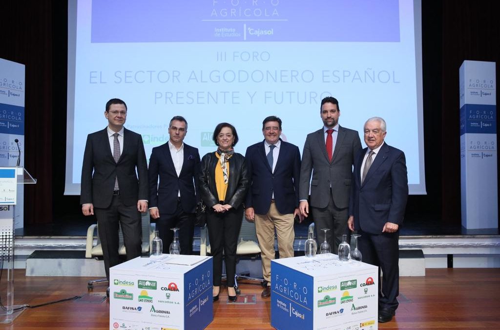 Inauguración del III Foro sobre el sector algodonero. Presente y futuro en la Fundación Cajasol