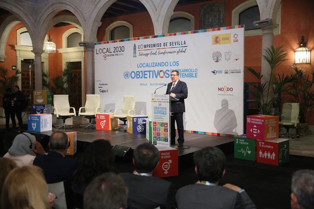 Antonio Pulido, presidente de la Fundación Cajasol, durante su intervención en el Seville Commitment Agenda 2030