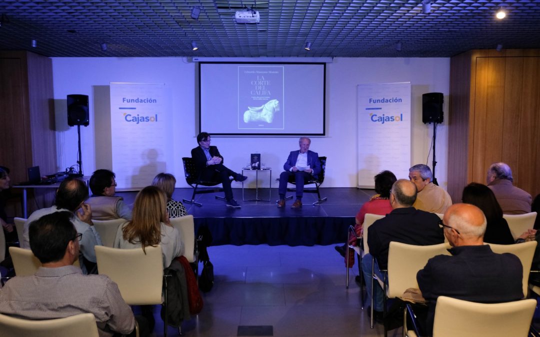 Presentación de 'La corte del califa' en la sede de la Fundación Cajasol en Córdoba