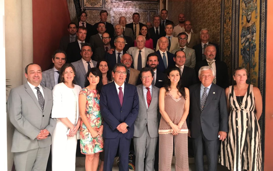 Encuentro con el Embajador de Ecuador en España desde la Fundación Cajasol