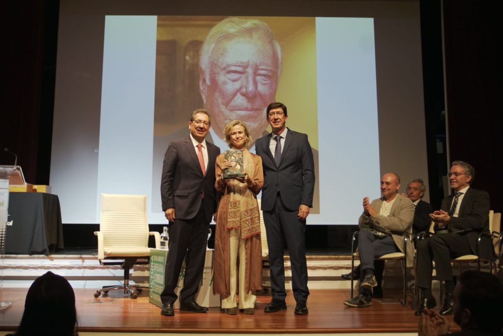 Entrega de Premio AFA 2019 a la Trayectoria a José Luis García Palacios