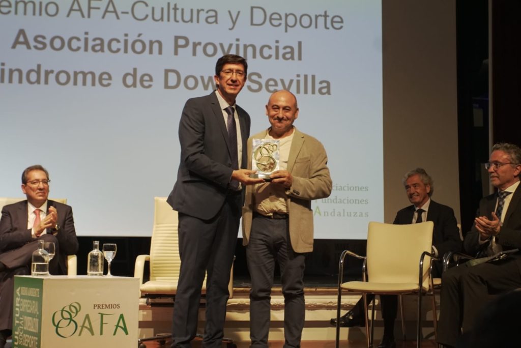 Entrega del Premio AFA 2019 a la Asociación Provincial de Síndrome de Down de Sevilla