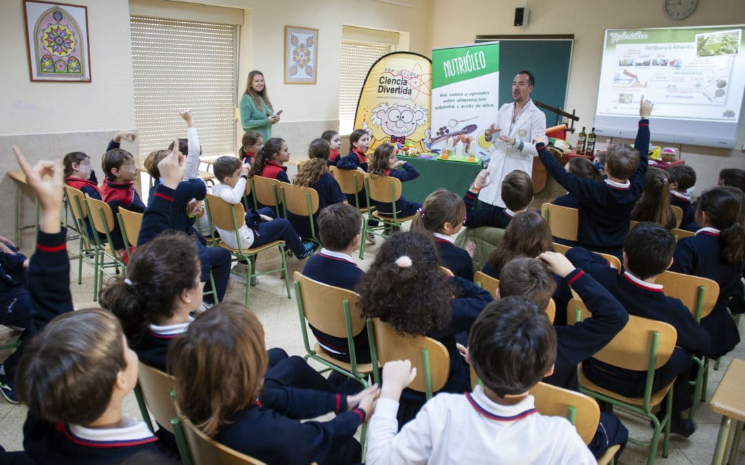 Programa ‘Nutrióleo’ en Cádiz: Aprendiendo y experimentando con el aceite de oliva