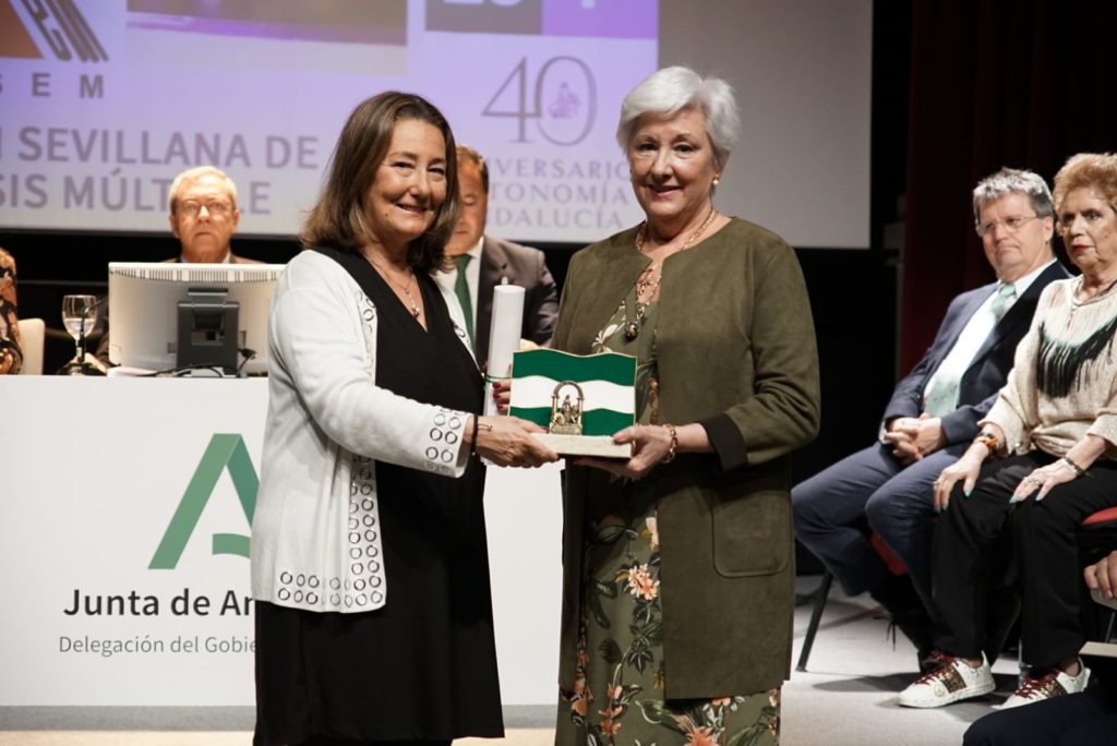 Entrega de las Banderas de Andalucía por parte de la provincia de Sevilla en la Fundación Cajasol