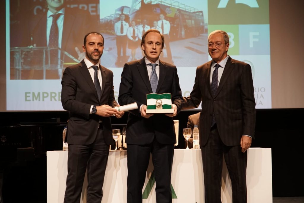 Entrega de las Banderas de Andalucía por parte de la provincia de Sevilla en la Fundación Cajasol