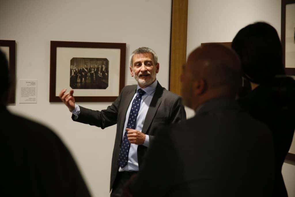 Inauguración de la exposición 'En blanco y negro' en la sede de la Fundación Cajasol en Córdoba