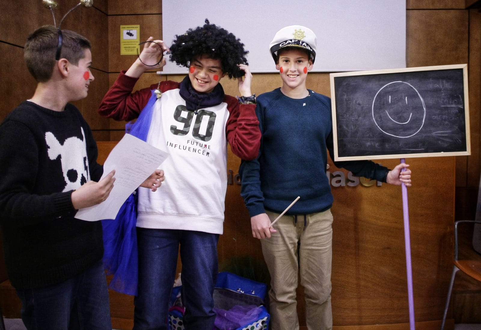 Taller de escribir letras de carnaval en la Fundación Cajasol