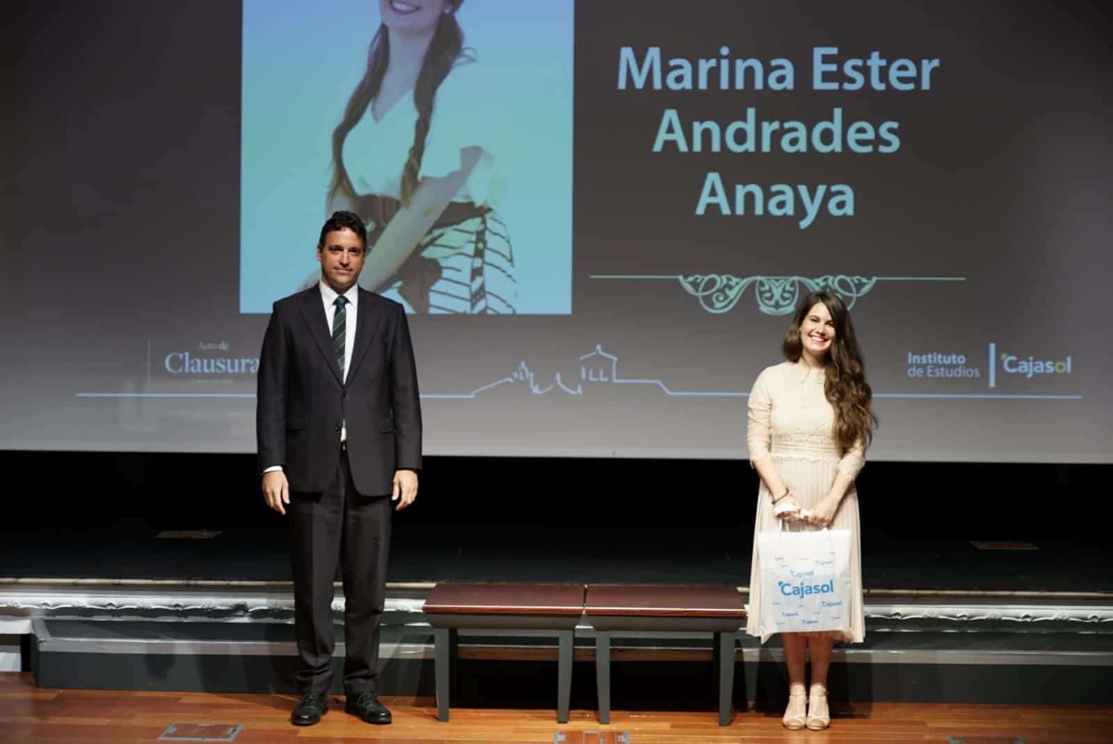 Marina Ester Andrades, mejor alumna del Máster en Negocios Internacionales del curso 19-20 en el Instituto de Estudios Cajasol