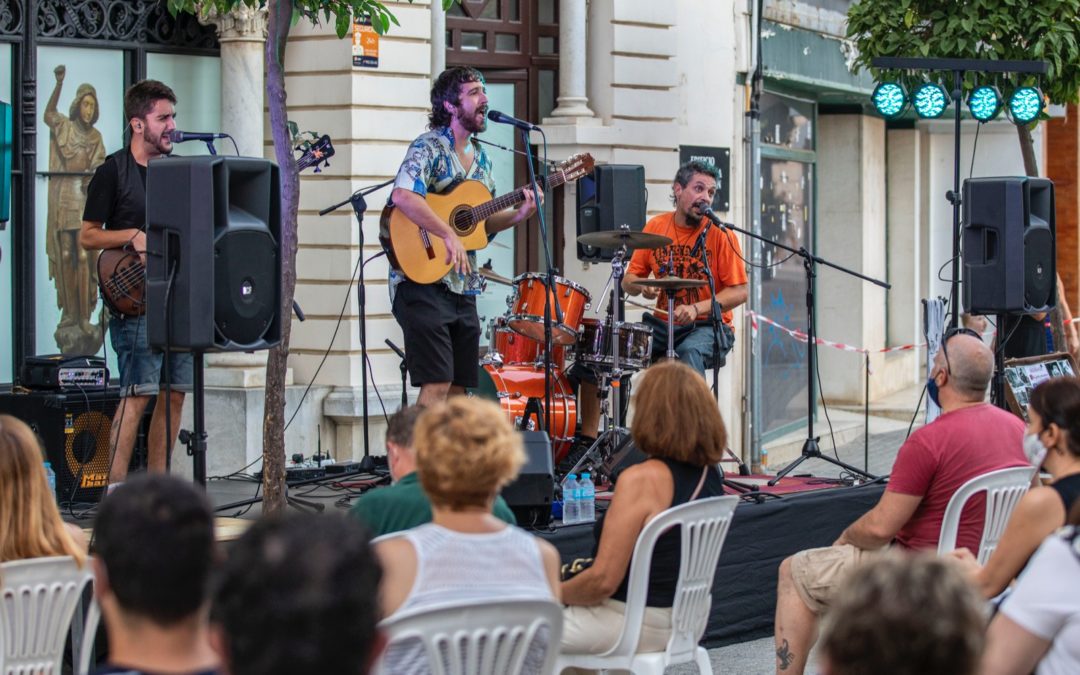‘Los Jueves en la Calle’ cierra su primer ciclo en Huelva con la ‘poesía mestiza’ de ‘El Jose’ y su banda