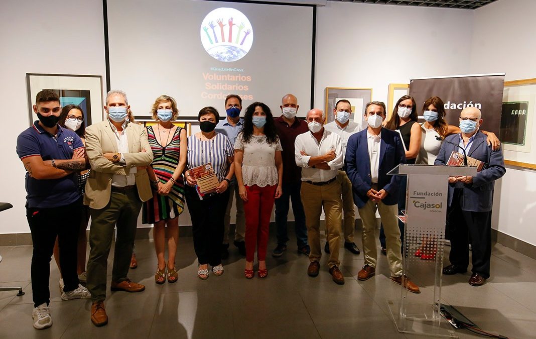Homenaje a los voluntarios solidarios cordobeses en la Fundación Cajasol