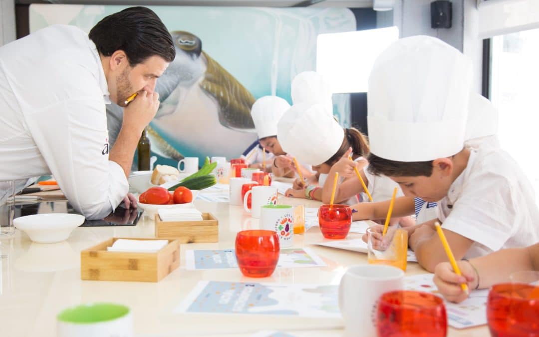 Xanty Elías, durante una sesión de 'Cultura Gastronómica' de la Fundación Prenauta