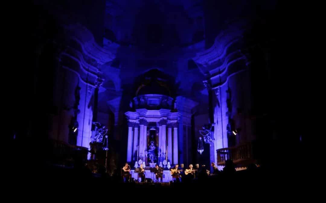 La Fundación Cajasol llena de villancicos flamencos la Catedral de Cádiz con un concierto único de David Palomar