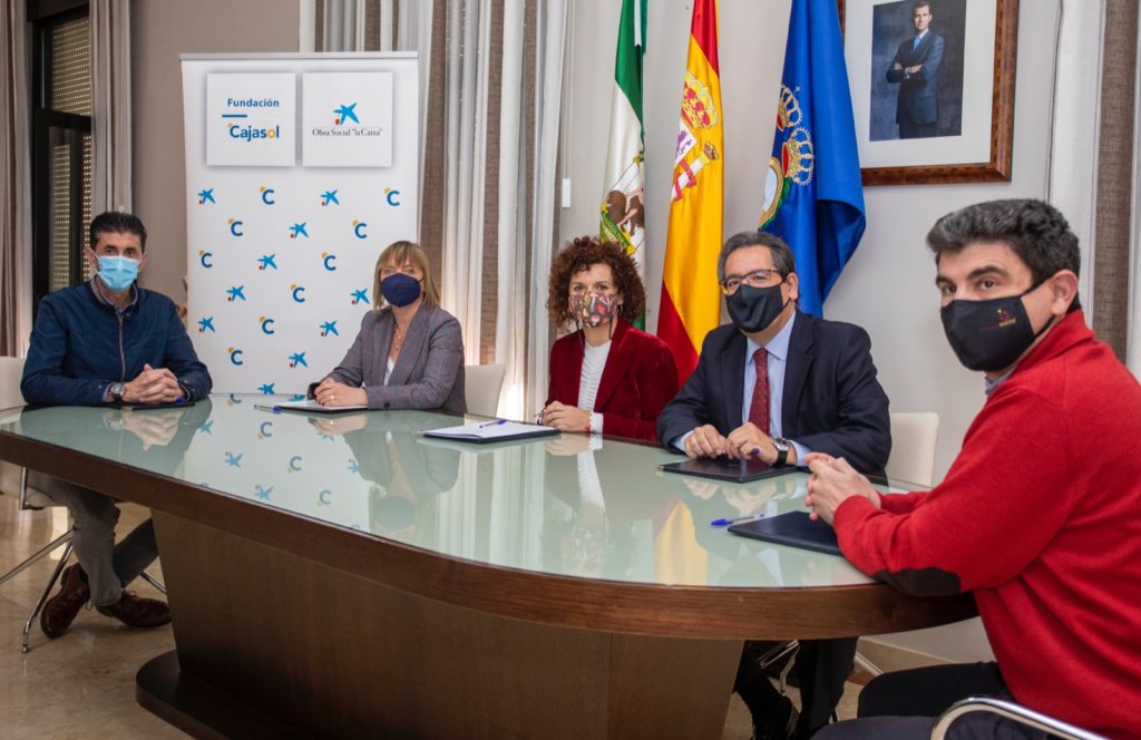 Firma de convenio con Diputación de Huelva