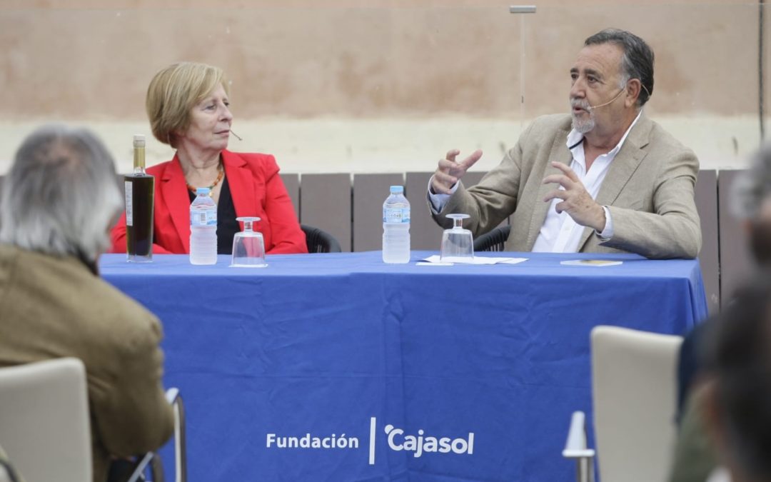 JESUS MAESO PRESENTA SU ÚLTIMO LIBRO «OLEUM. EL ACEITE DE LOS DIOSES» EN LA FUNDACIÓN CAJASOL