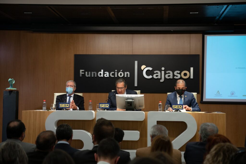 Antonio Pulido en la entrega de los IX Premios Losada Villasante en la Fundación Cajasol