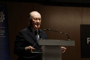 José Ángel Saiz, arzobispo de Sevilla, protagonista de los Diálogos por Andalucía en la Fundación Cajasol con Antonio Pulido Gutiérrez