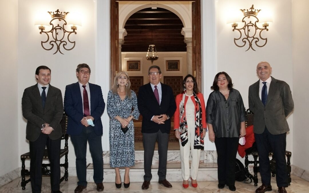 Diego Valderas, María del Mar Moreno y Marta Bosquet, en el 40 aniversario del Parlamento andaluz