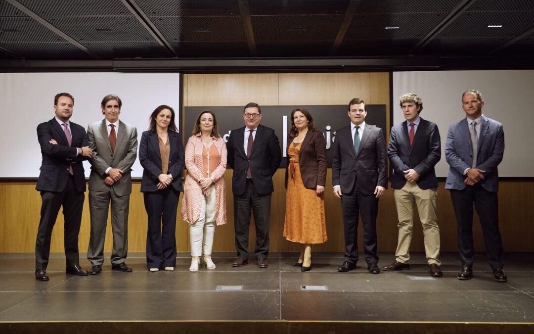 Jornada sobre «El impacto de la sostenibilidad ambiental en las empresas» organizada por CESUR, en Fundación Cajasol