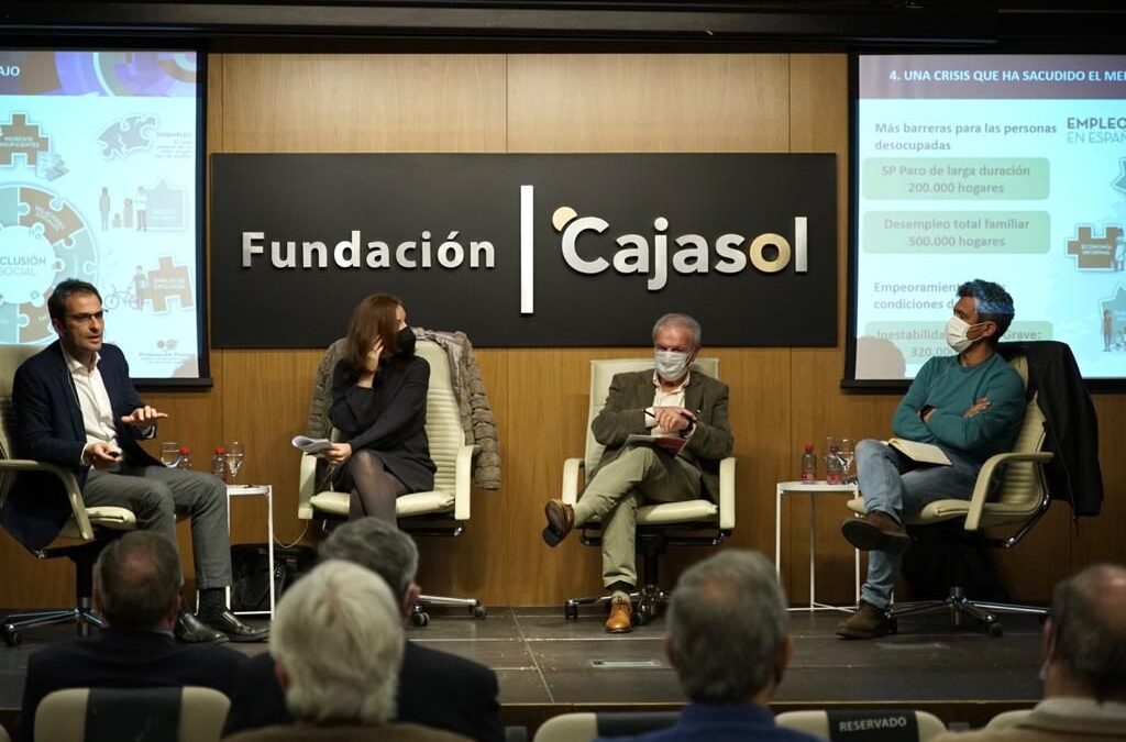 Pobreza y exclusión social en Andalucía, diálogo en la Fundación Cajasol