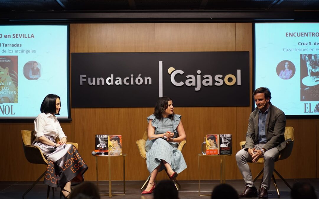 Encuentro literario protagonizado por Cruz S. de Lara y Rafael Tarradas en Fundación Cajasol