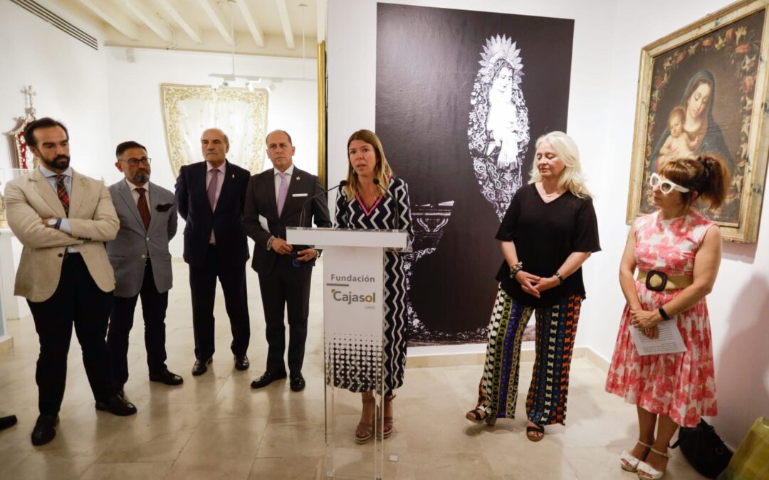 La Fundación Cajasol inaugura la exposición “Penas: Devoción de la Viña» en Cádiz