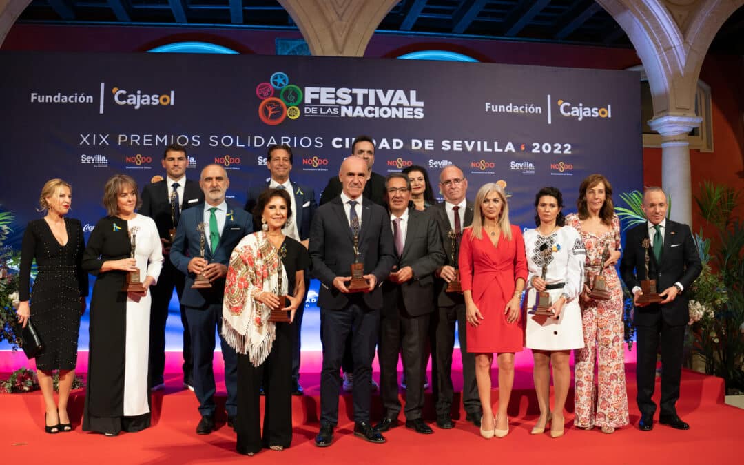 La Fundación Cajasol ha acogido la XIX edición de los Premios Solidarios Festival de las Naciones