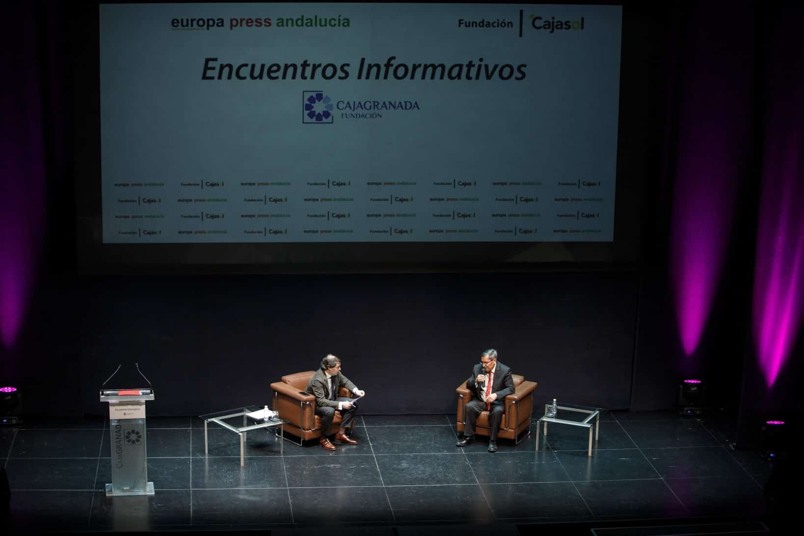 Antonio Pulido asiste al Encuentro Informativo de Europa Press con José Entrena presidente de la Diputación de Granada