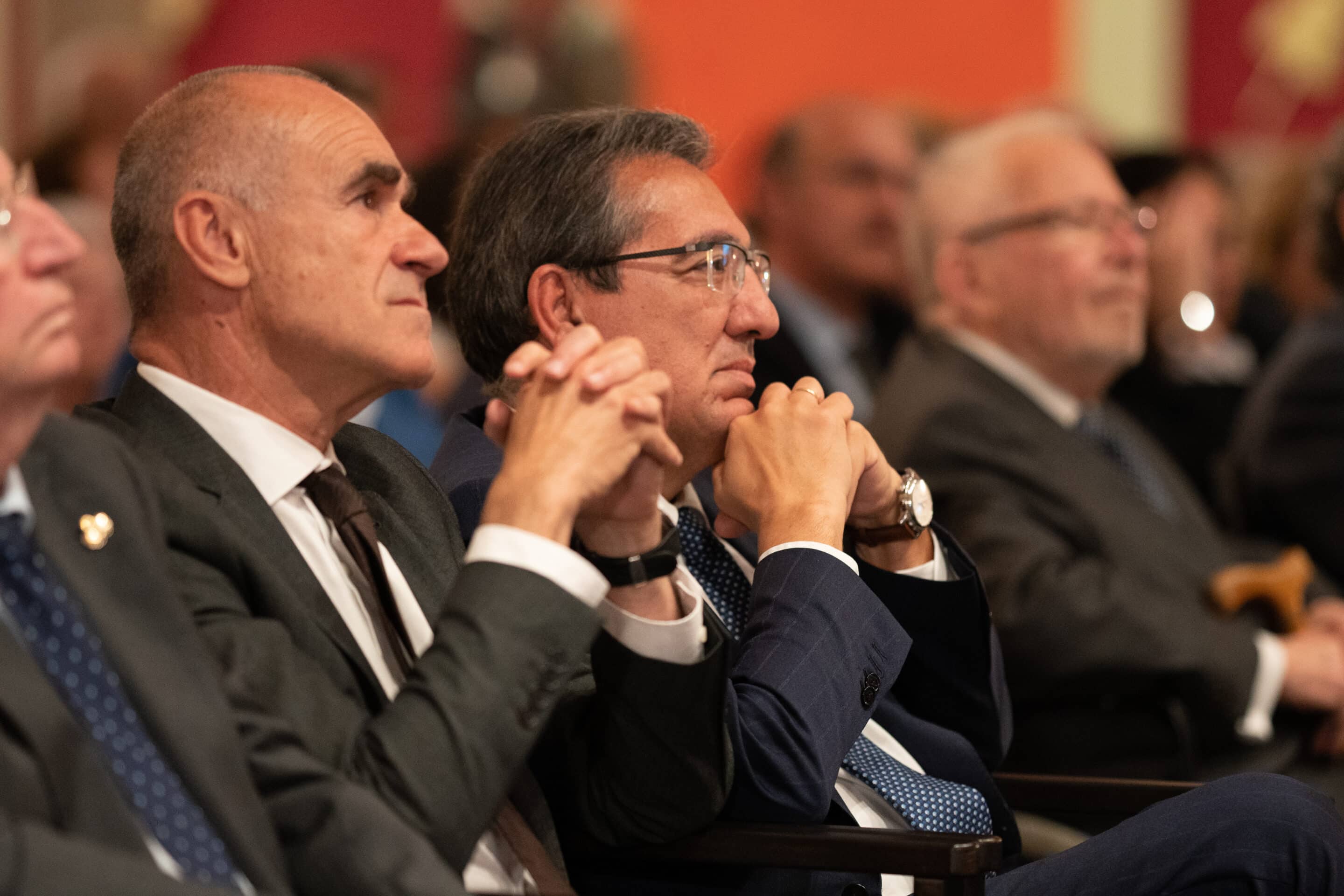 La Fundación Cajasol contempla en su programa “Tramos de Cuaresma” en Sevilla, Córdoba, Cádiz y Huelva, los Premios “Gota a Gota de Pasión”.