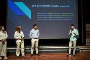 El Teatro Cajasol Sevilla ha acogido la clausura de la VI edición de 'I'm Growlaber', organizada por Cesur con la colaboración de la Fundación Cajasol.