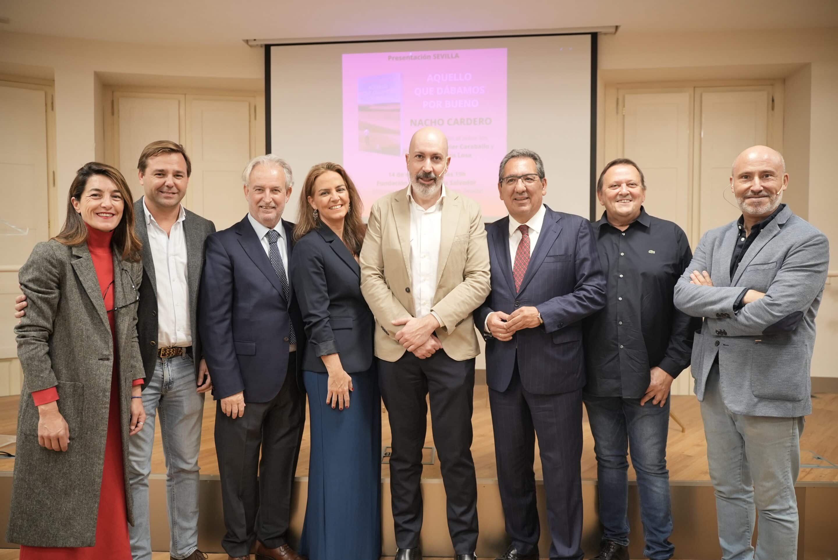 Antonio Pulido asiste a la presentación del libro de Nacho Cardero