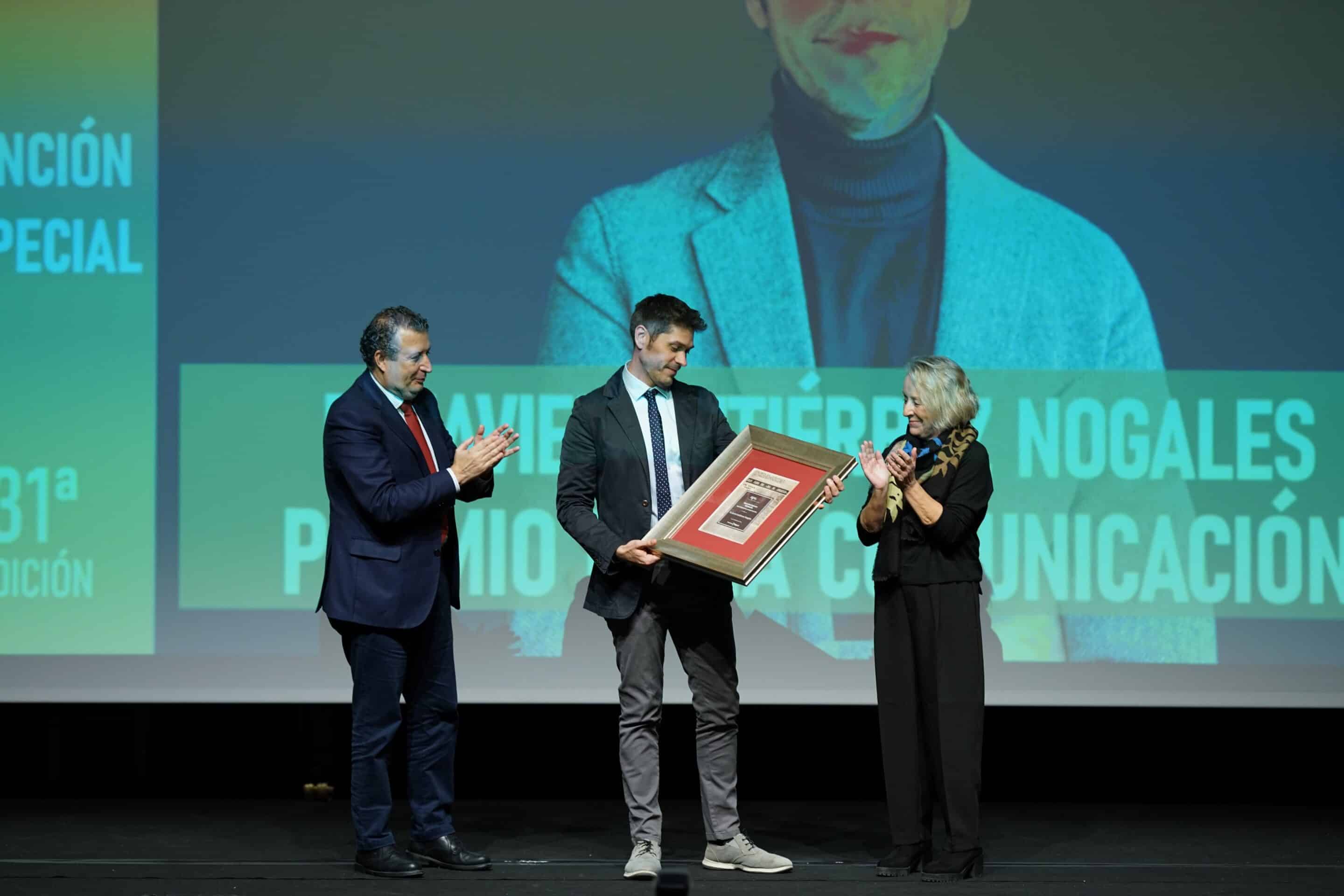 Antonio Pulido asiste al XXXI Premio de la Comunicación de la Asociación de la Prensa de Sevilla