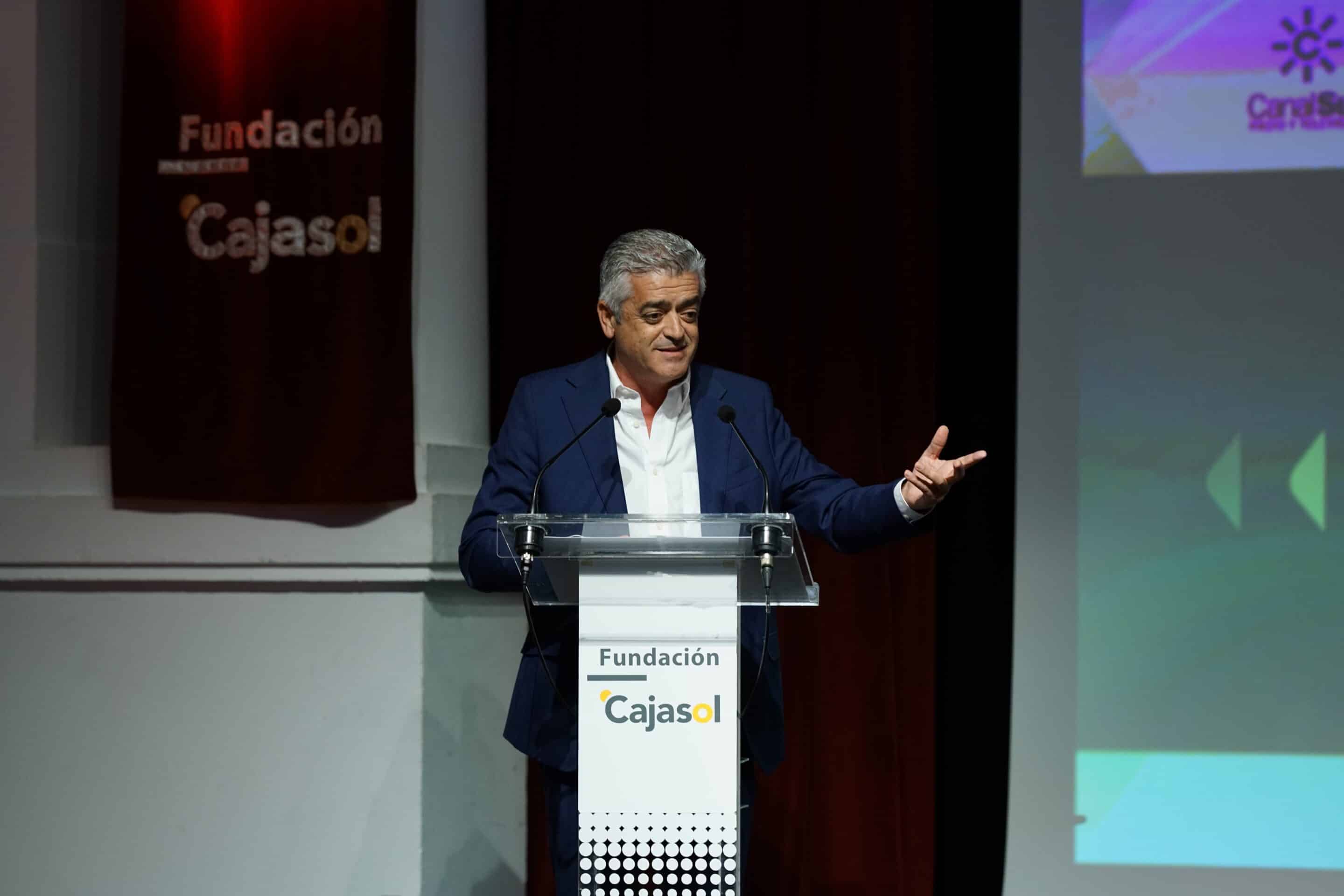 Antonio Pulido asiste al XXXI Premio de la Comunicación de la Asociación de la Prensa de Sevilla