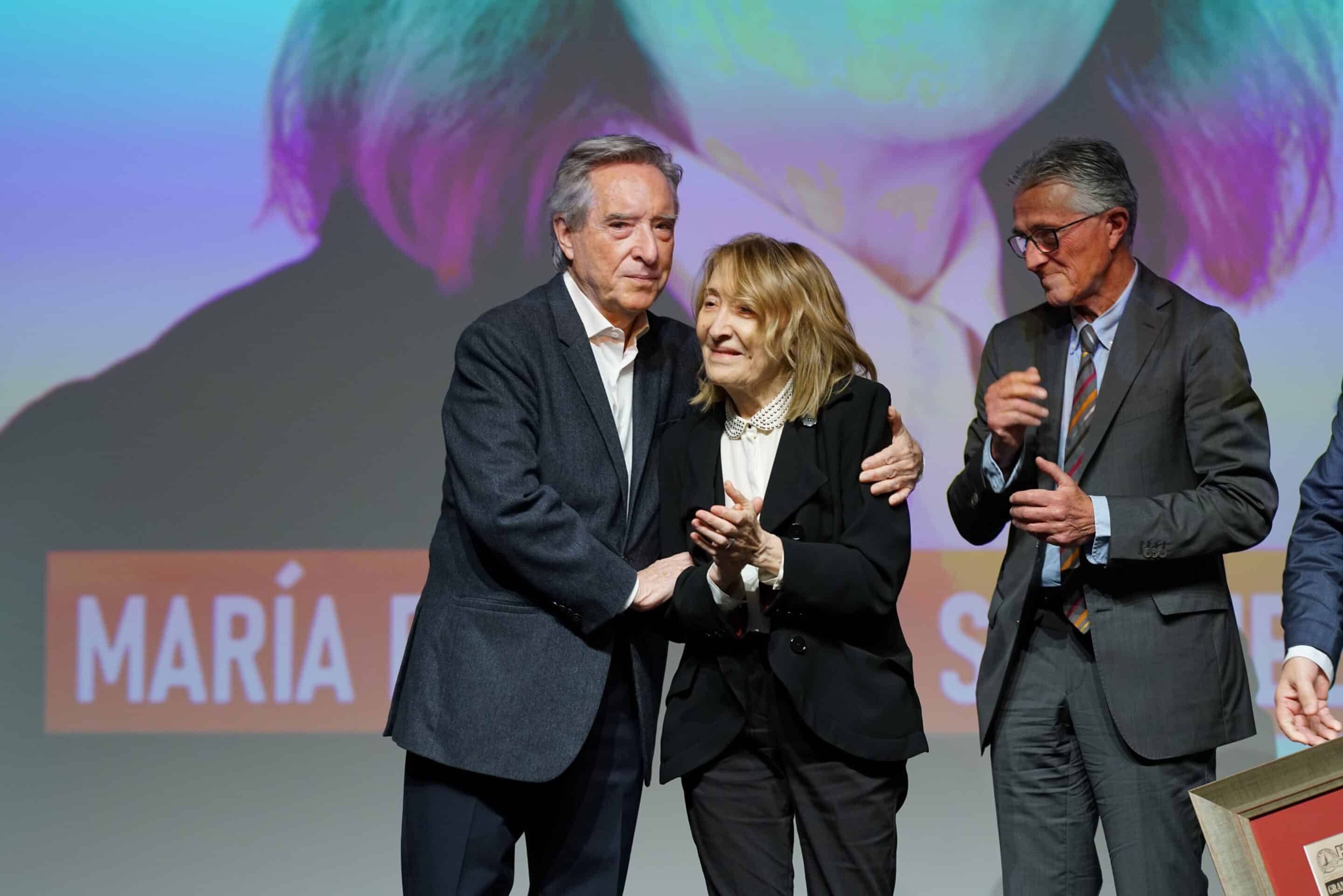 Antonio Pulido asiste al XXXI Premio de la Comunicación de la Asociación de la Prensa de Sevilla