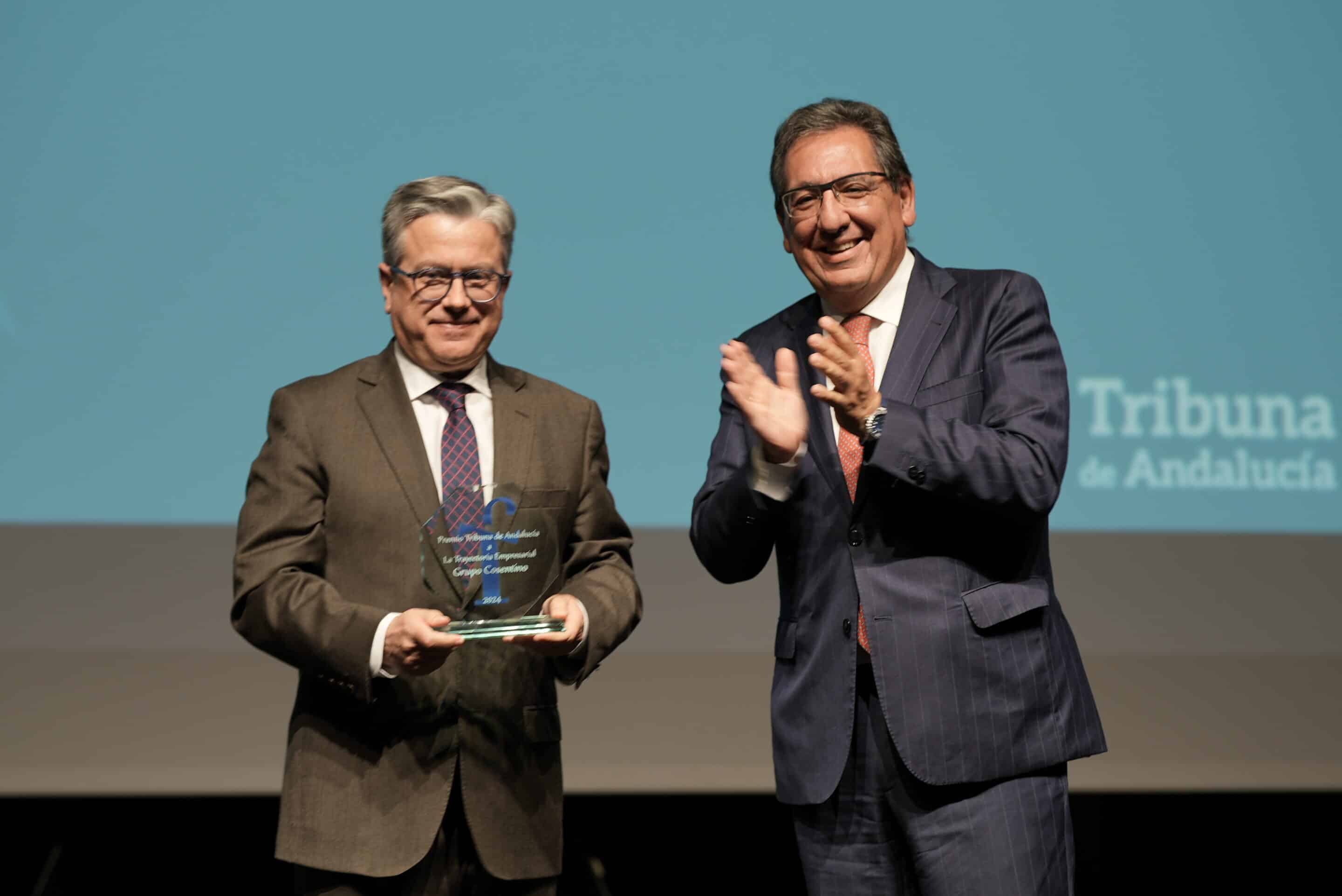 Antonio Pulido asiste a los Premios Tribuna de Andalucía