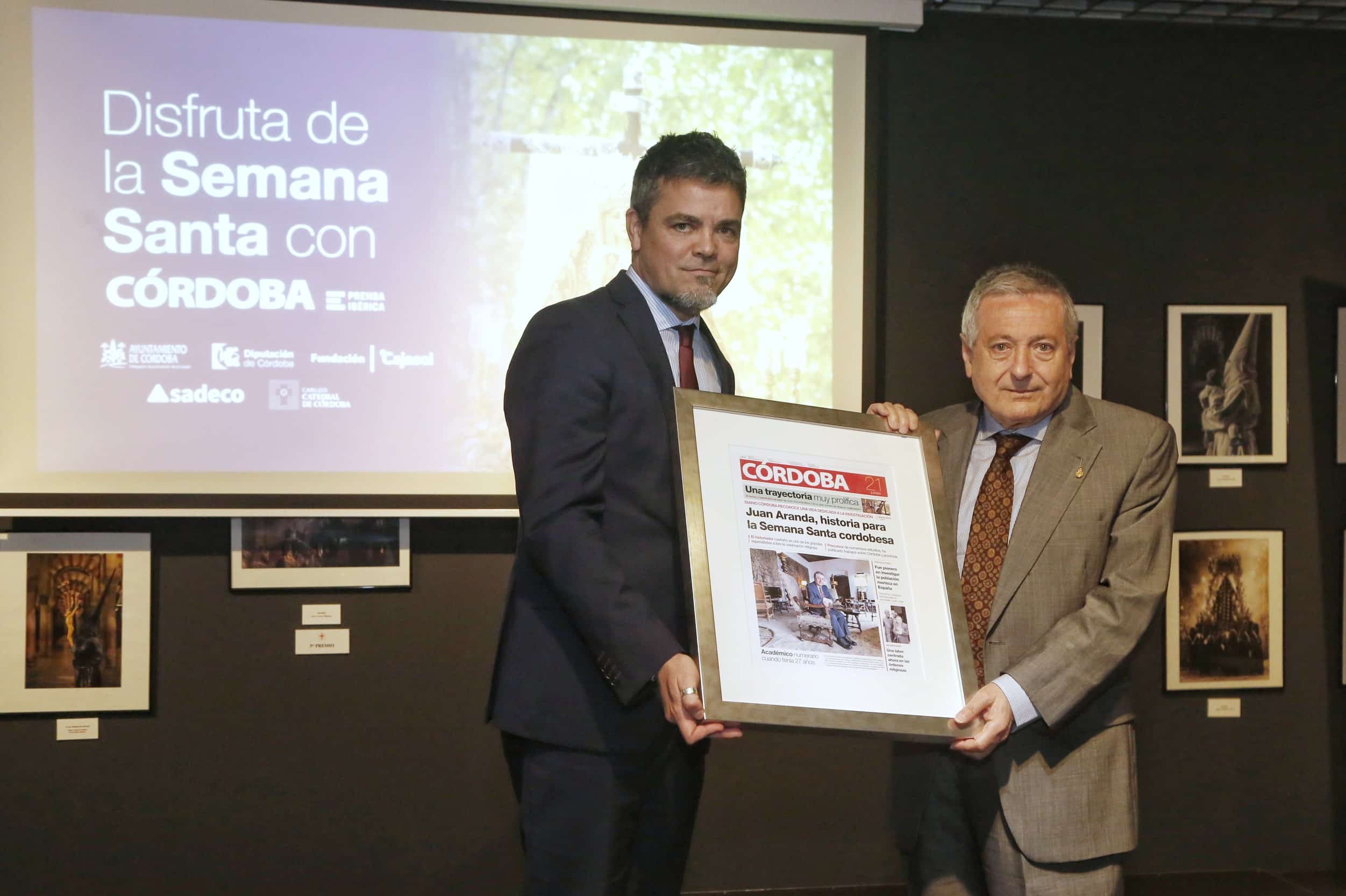 Antonio Pulido asiste a la presentación de la revista 'Semana Santa en Córdoba' de Diario Córdoba
