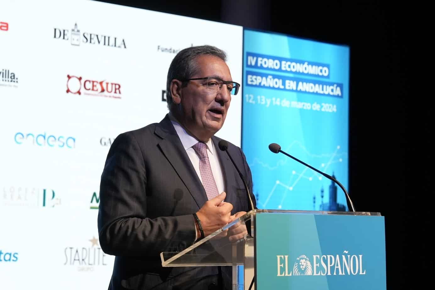 Antonio Pulido IV Foro Económico El Español con Pedro J. Ramírez