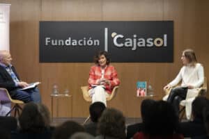 Carmen Calvo presenta ‘Nosotras’ en la Fundación Cajasol