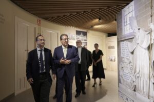 Antonio Pulido inaugura la exposición SPLENDOR LAPIDIS. Trabajos de restauración en la Iglesia del Sagrario de la Catedral de Sevilla