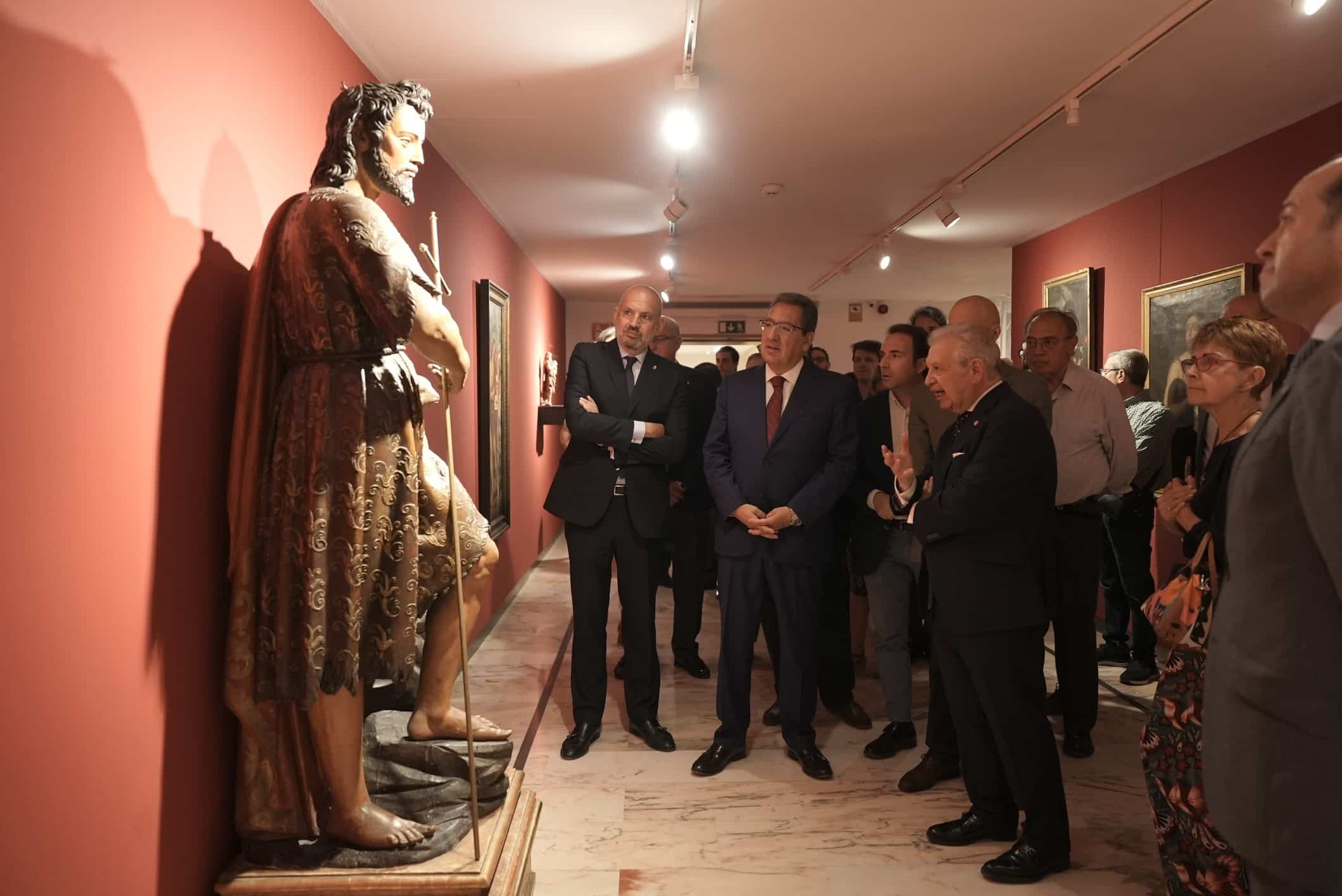 Antonio Pulido inaugura la exposición Non Surrexit en la Fundación Cajasol, dedicada a San Juan Bautista