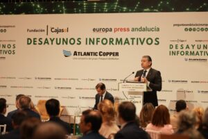 Antonio Pulido y Antonio Sanz en los Desayunos Informativos de Europa Press en Fundación Cajasol