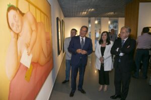 Antonio Pulido inaugura la exposición Fernando Botero. Sensualidad y melancolía en la Fundación Cajasol en Córdoba