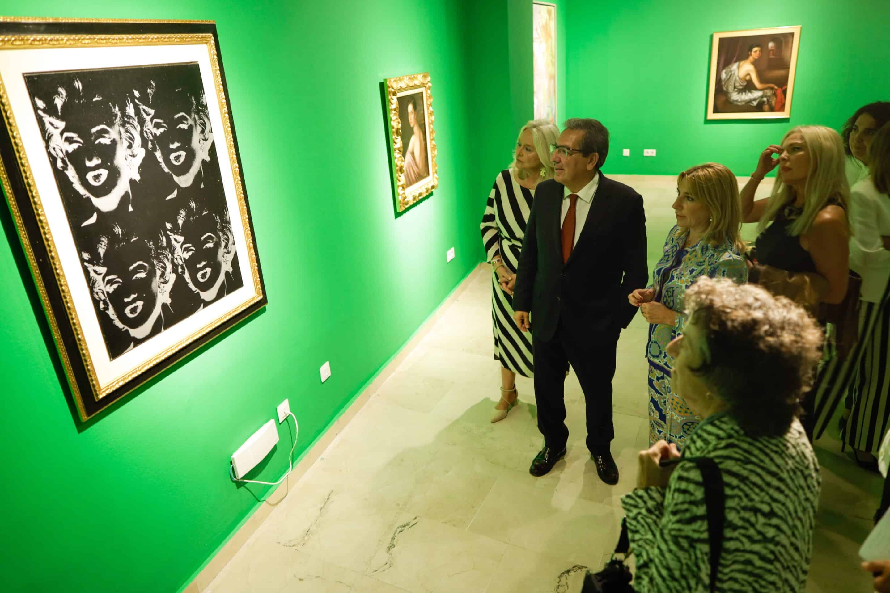 Antonio Pulido inaugura la exposición Mujeres. Romero de Torres y grandes artistas contemporáneos en colecciones privadas