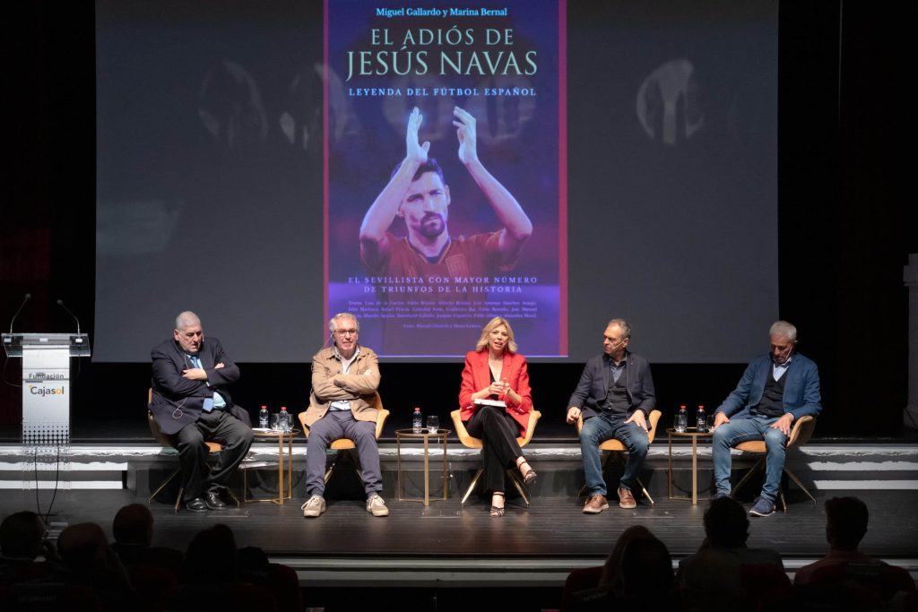 Presentado el libro “El adiós de Jesús Navas” en la Fundación Cajasol