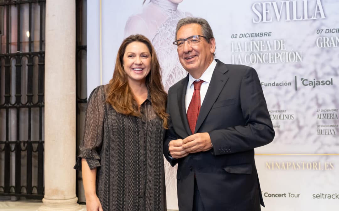 Antonio Pulido y Niña Pastori en la presentación de la gira andaluza "Feliz Navidad"